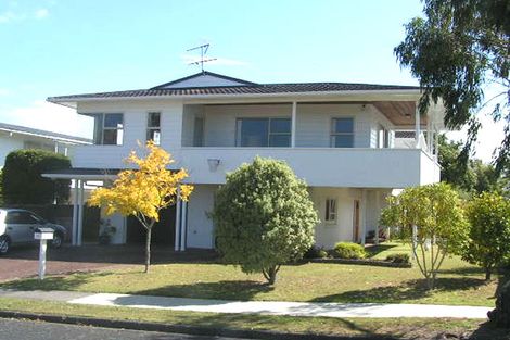 Photo of property in 11 Knightsbridge Drive, Forrest Hill, Auckland, 0620