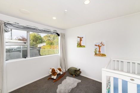 Photo of property in 32 Geraldine Crescent, Cloverlea, Palmerston North, 4412