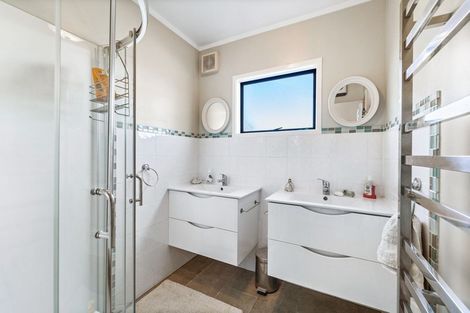 Photo of property in 217a Parkhurst Road, Parakai, 0830