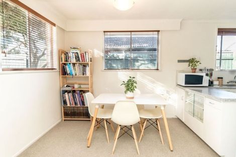 Photo of property in 4/14 Alana Place, Mount Wellington, Auckland, 1060