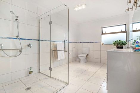 Photo of property in 1 Vaucluse Drive, Nukuhau, Taupo, 3330