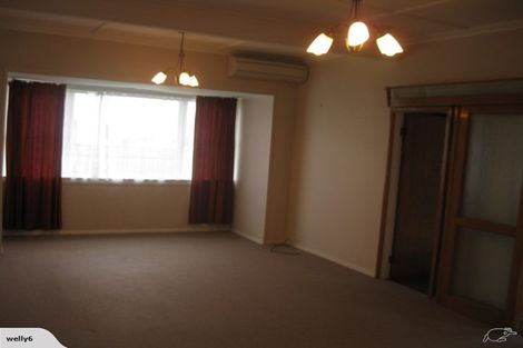 Photo of property in 24 Stone Street, Miramar, Wellington, 6022