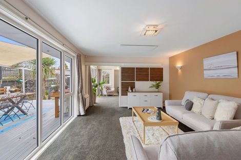 Photo of property in 23 Grahams Road, Ilam, Christchurch, 8041