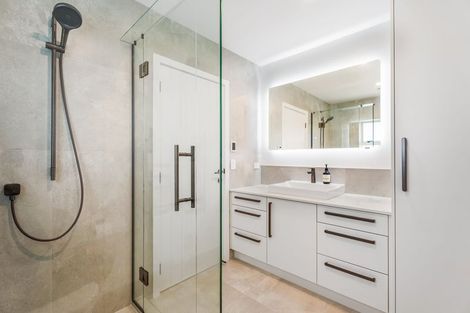 Photo of property in 163 Ocean Beach Road, Tairua, 3508