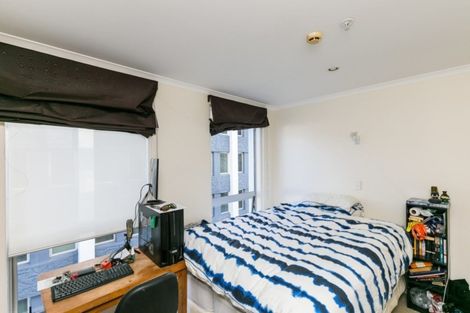 Photo of property in Terrace Heights Apartments, 12b/163 The Terrace, Wellington Central, Wellington, 6011