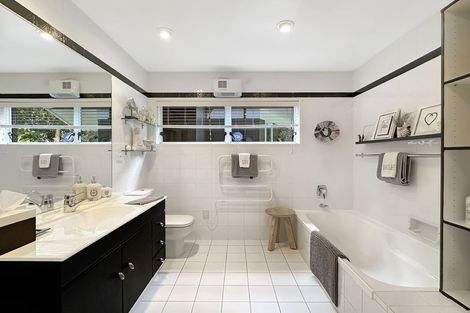 Photo of property in 13 English Bay Road, Opua, 0200