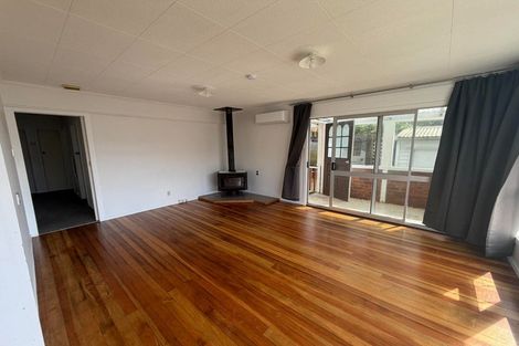 Photo of property in 5 Bird Grove, Stokes Valley, Lower Hutt, 5019