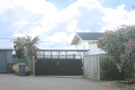 Photo of property in 5 Rameses Place, Pomare, Rotorua, 3015
