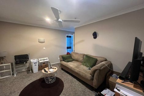 Photo of property in 19 Lough Bourne Drive, Pukekohe, 2120