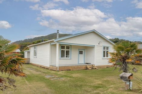 Photo of property in 5 River Road, Hector, 7822