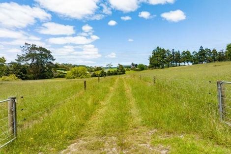 Photo of property in 40 Foster Road, Kumeu, 0891