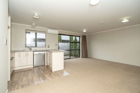 Photo of property in 8/108 Old Farm Road, Hamilton East, Hamilton, 3216