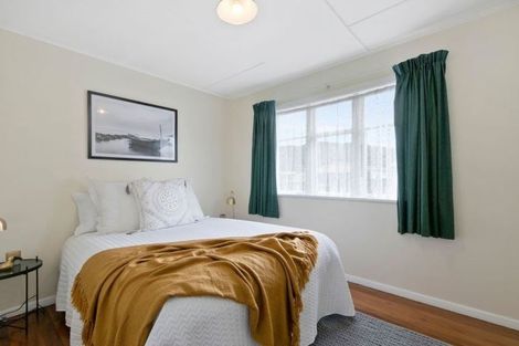 Photo of property in 9 Fitzherbert Road, Wainuiomata, Lower Hutt, 5014