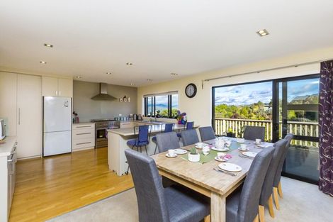 Photo of property in 98 Kirton Drive, Riverstone Terraces, Upper Hutt, 5018