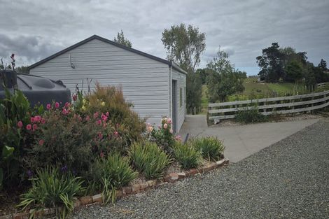 Photo of property in 47 Codlin Road, Waiuku, 2683