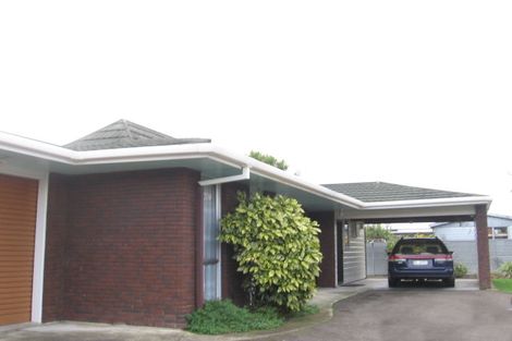 Photo of property in 10 Bambery Court, Palmerston North, 4414