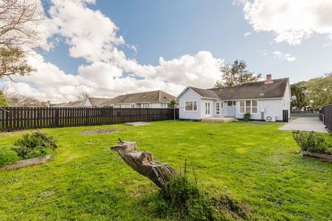 Photo of property in 60 Ellesmere Crescent, Highbury, Palmerston North, 4412
