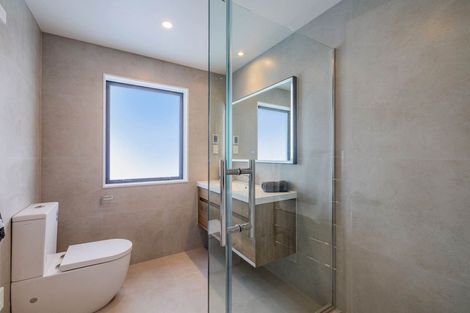 Photo of property in 30 Colliston Rise, Pinehill, Auckland, 0632