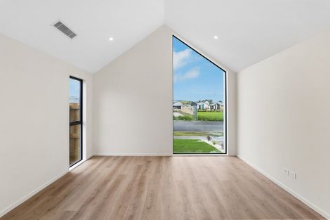 Photo of property in 52 Matamoe Drive, Halswell, 8025