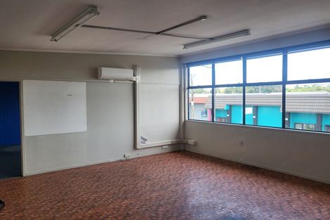 Photo of property in 11 Herekino Street, Westgate, Auckland, 0814