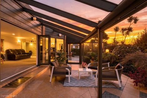 Photo of property in 71 Brooklands Road, Brooklands, New Plymouth, 4310