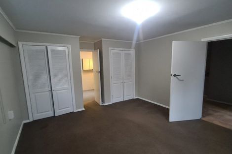 Photo of property in 18 Ranui Terrace, Tawa, Wellington, 5028