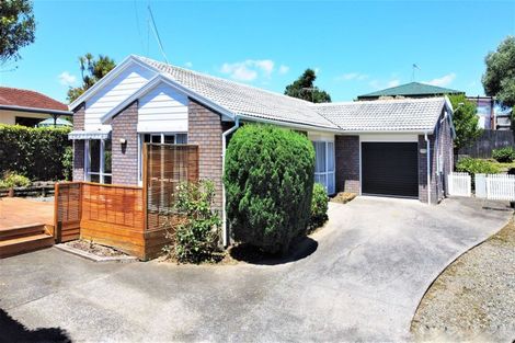 Photo of property in 2/31 Elliot Street, Howick, Auckland, 2014