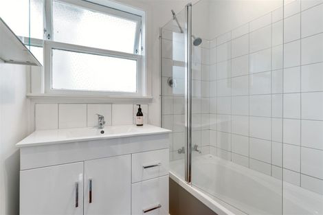 Photo of property in 1/15 Evans Place, Papakura, 2110