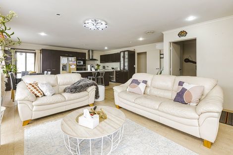 Photo of property in 32 Avis Avenue, Papatoetoe, Auckland, 2025