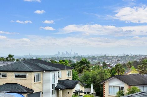 Photo of property in 12 San Casello Rise, Henderson, Auckland, 0612