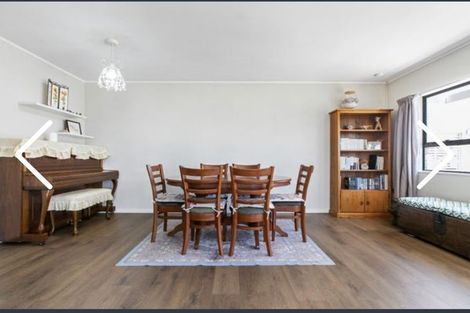 Photo of property in 1/2 West Street, Papakura, 2110