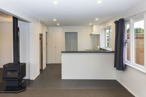 Photo of property in 6 Quebec Place, Wainoni, Christchurch, 8061