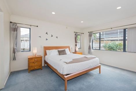 Photo of property in 114 Astley Avenue, New Lynn, Auckland, 0600