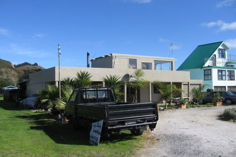 Photo of property in 871 Pataua South Road, Pataua South, Onerahi, 0192