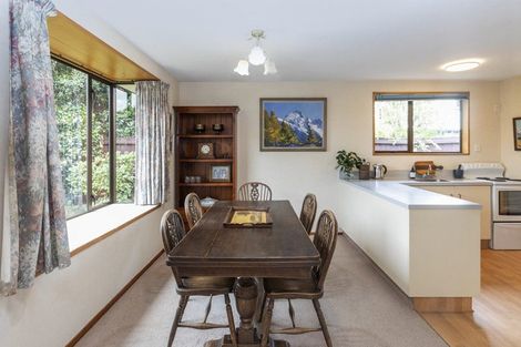 Photo of property in 2/10 Broadfell Avenue, Avonhead, Christchurch, 8042