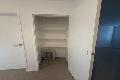 Photo of property in 9b Poruru Close, Papakura, 2110