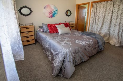 Photo of property in 1 Renwick Street, Seddon, 7210