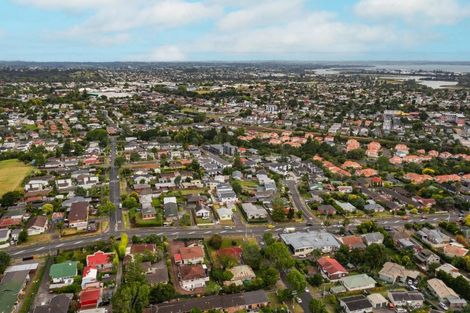 Photo of property in 86 Titirangi Road, New Lynn, Auckland, 0600