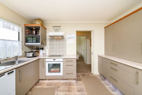 Photo of property in 2 Logan Grove, Feilding, 4702