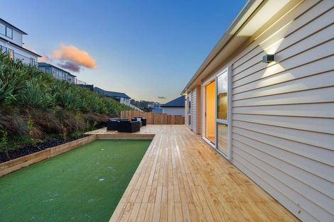 Photo of property in 29 Kaupeka Road, Orewa, 0931