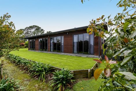 Photo of property in 34 Carthew Street, Okato, 4335