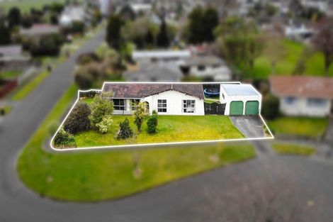 Photo of property in 16 Kimberley Grove, Westbrook, Palmerston North, 4412
