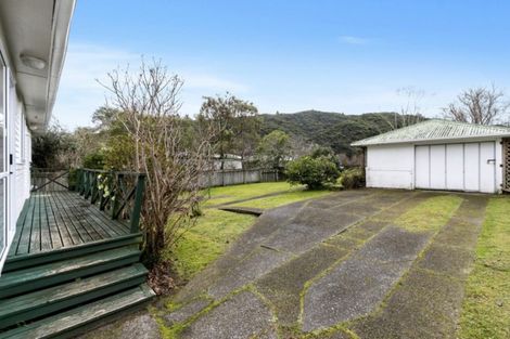 Photo of property in 95 Hine Road, Wainuiomata, Lower Hutt, 5014
