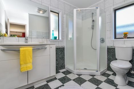 Photo of property in 23 Glenross Drive, Wattle Downs, Auckland, 2103