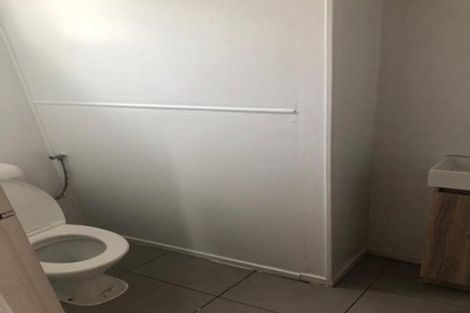 Photo of property in 16 Tironui Station Road East, Papakura, 2112