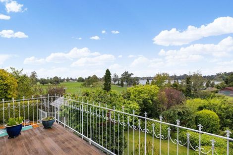 Photo of property in 150 Lake Crescent, Hamilton Lake, Hamilton, 3204