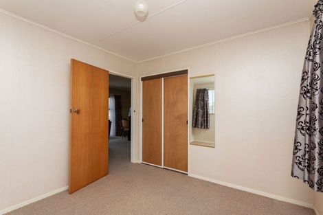 Photo of property in 28 Miller Street, Dannevirke, 4930