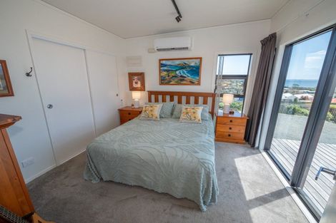 Photo of property in 6 Oden Hill, Coopers Beach, 0420