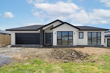 Photo of property in 42 Taikura Avenue, Red Beach, 0932