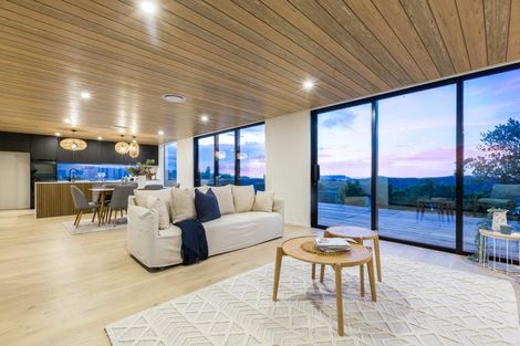 Photo of property in 11 Lauderdale Road, Papakowhai, Porirua, 5024